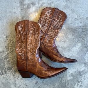 ✨ Charlie Horse Pointed Toe Cowboy Boots
